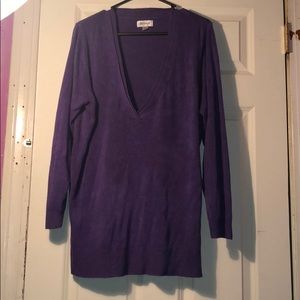 ❤️The Avenue purple V neck sweater❤️